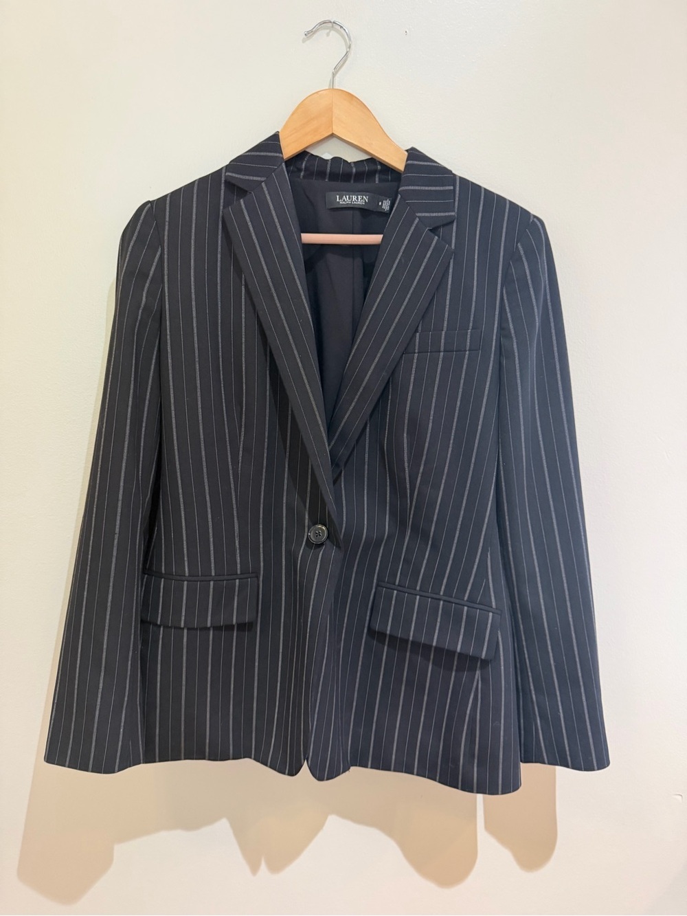 Polo Ralph Lauren women’s blazer Black Pinstripe Black label one button Size  8